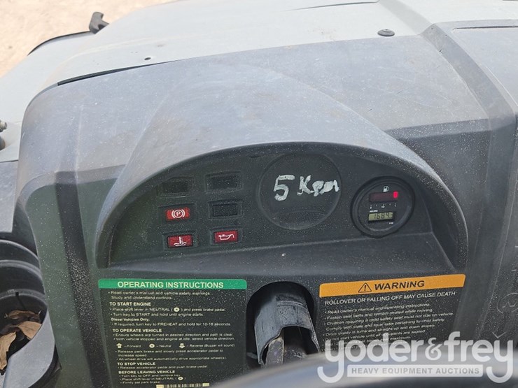 2020-club-car-carryall-1700-image-1857