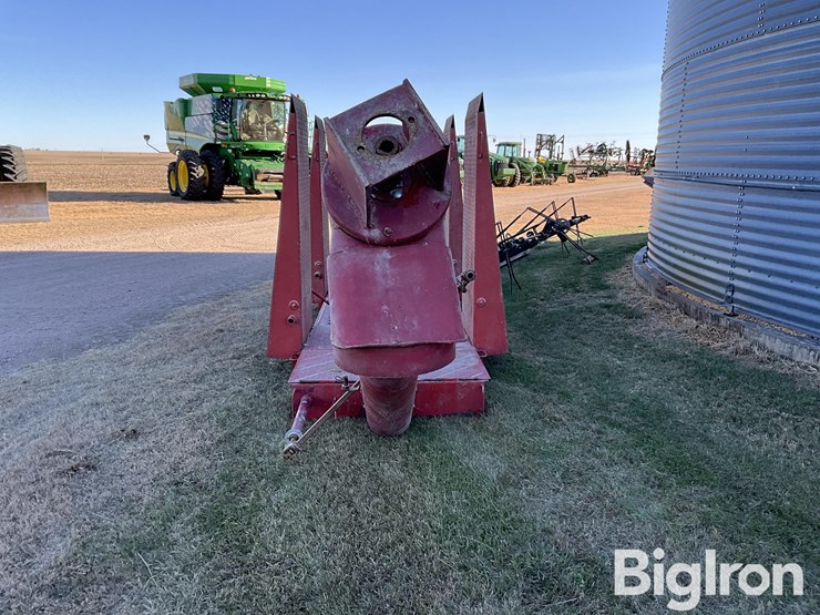 feterl-grain-driveover-deck-image-2