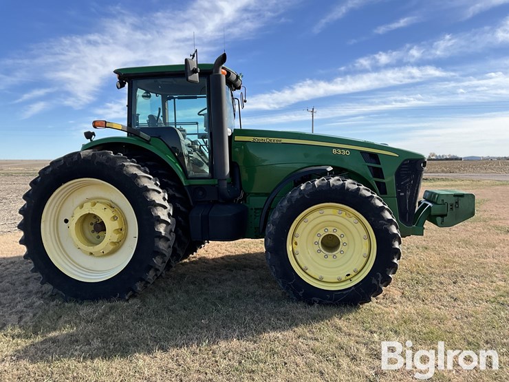2007-john-deere-8330-image-4