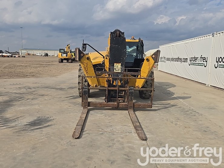 2019-caterpillar-tl1255d-image-8