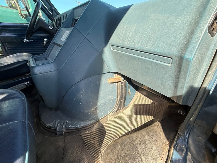 1991-chevrolet-c30-image-45