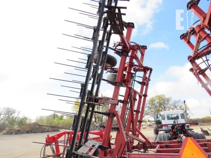 case-ih-4300-image-10