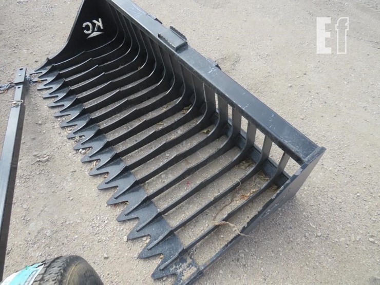 6'-rock-bucket-image-2