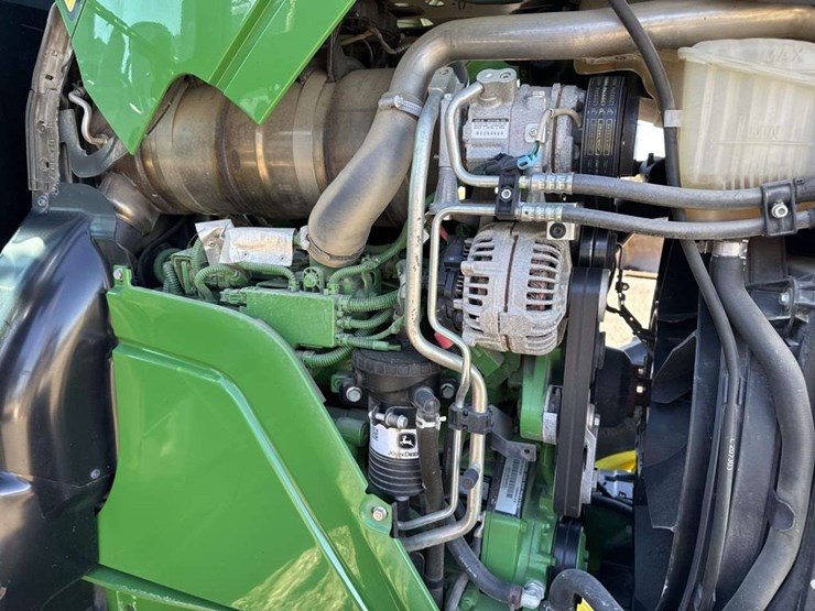 john-deere-6120r-image-16