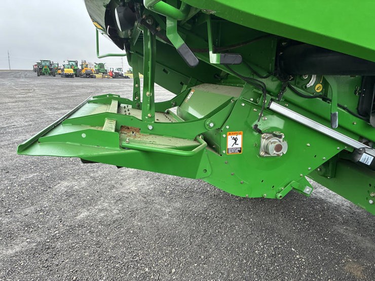 2013-john-deere-s670-image-75