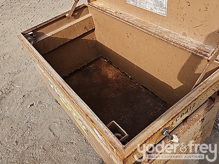 knaack-48"-gang-box-image-7