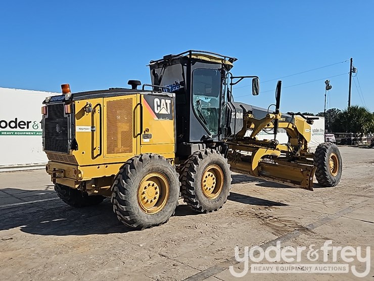 2012-caterpillar-120m-image-5