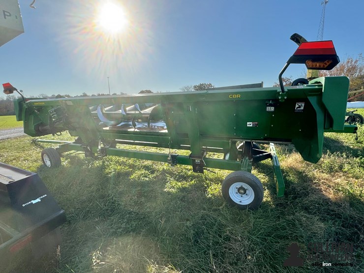 2022-john-deere-c8r-image-8