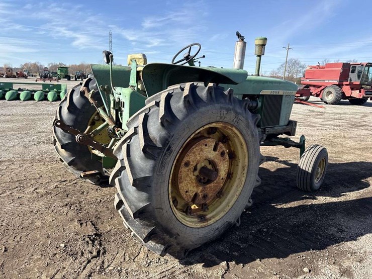 john-deere-3020-image-5