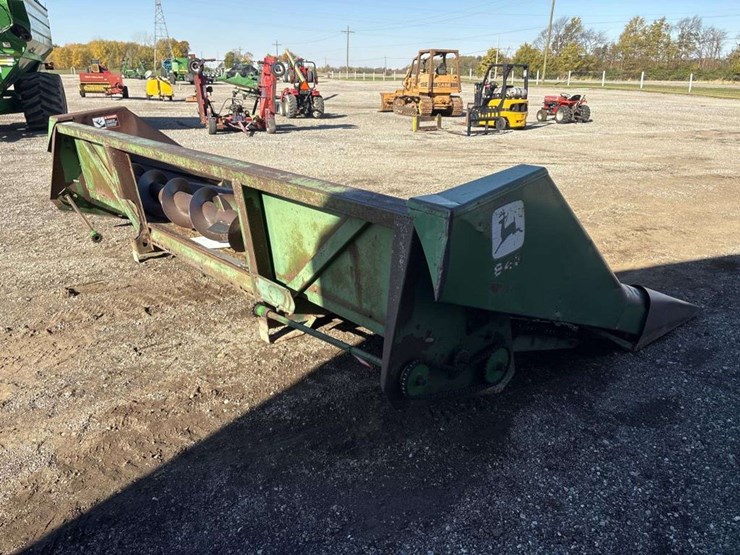 john-deere-843-image-8