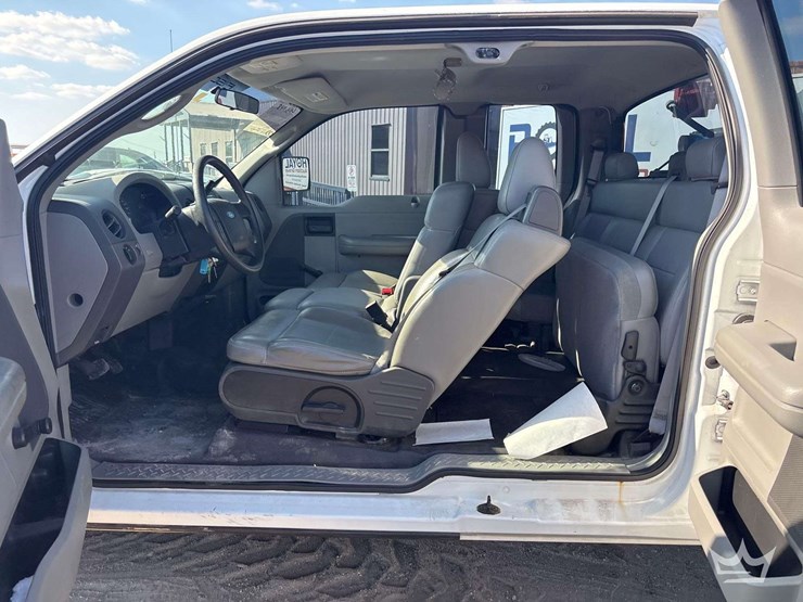 2008-ford-f-150-ext.-cab-pickup-truck-image-18