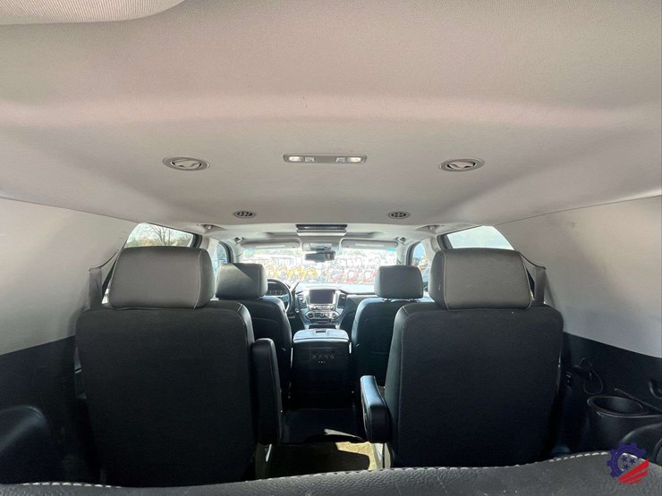 2015-chevrolet-tahoe-ltz-image-39