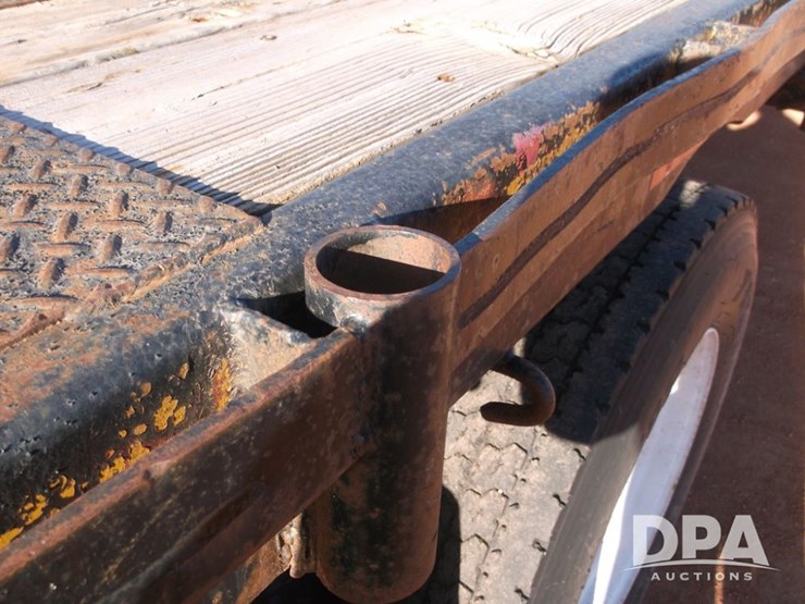 1970-lufkin-flatbed-image-25