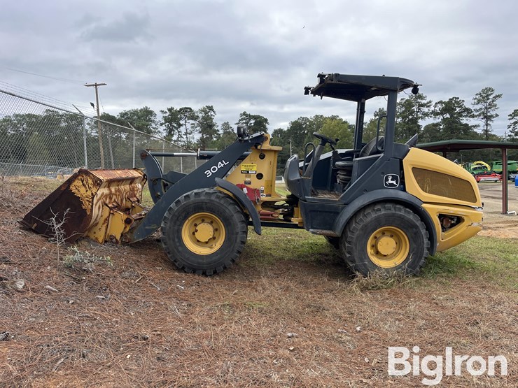 2018-deere-304l-image-8