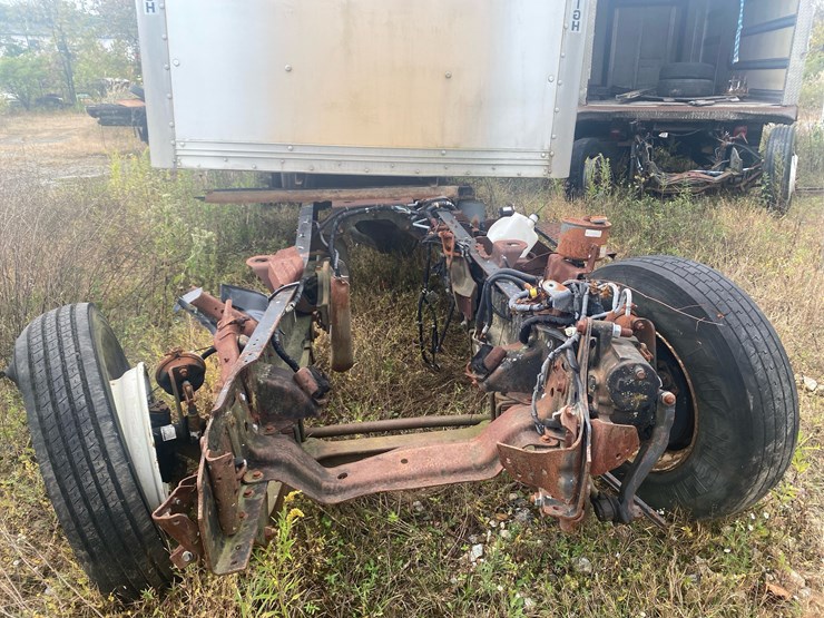 #74-•-24’-truck-box-on-frame-image-5