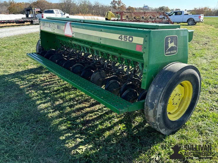 john-deere-450-image-5