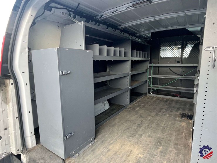 2012-chevrolet-express-van-image-27