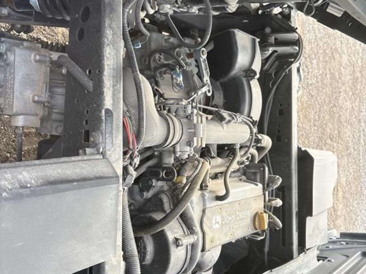 john-deere-gator-image-22