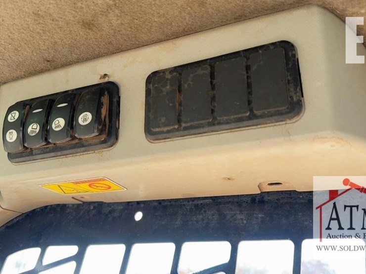 caterpillar-249d-image-22