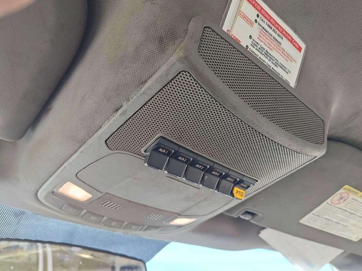 2017-ford-f550-image-44