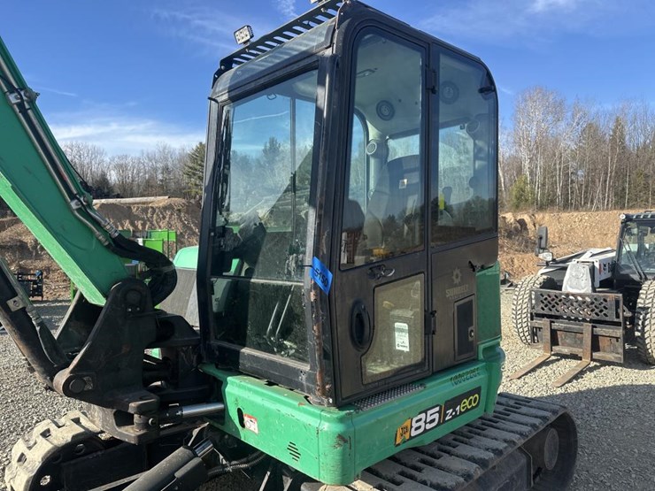 2018-jcb-85z-1-image-10