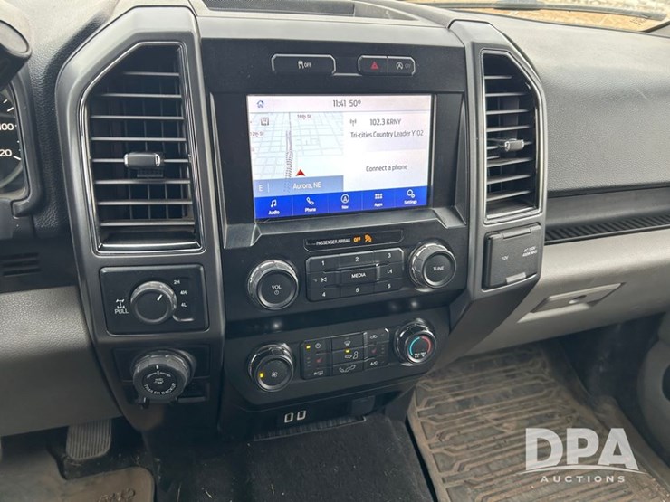 2020-ford-f150-xlt-image-31