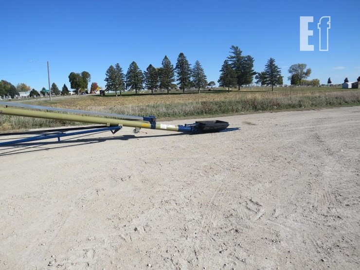 harvest-international-t852-image-3