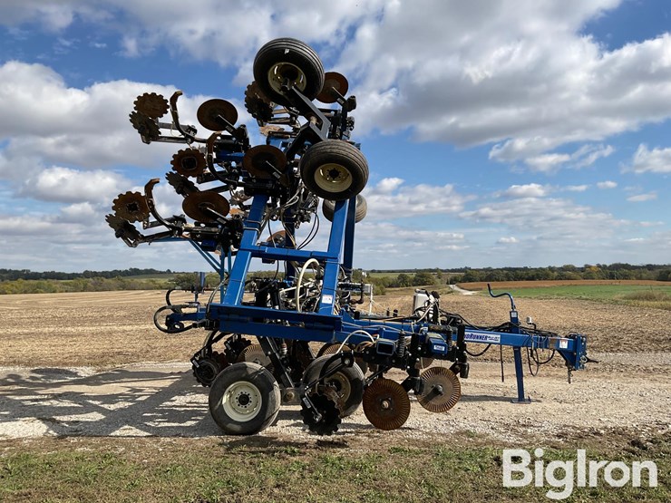 2013-blu-jet-landrunner-image-4