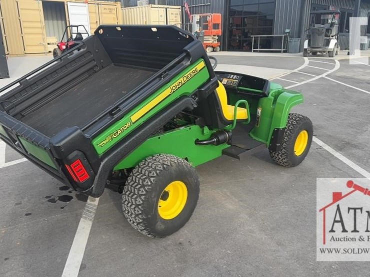john-deere-gator-image-3