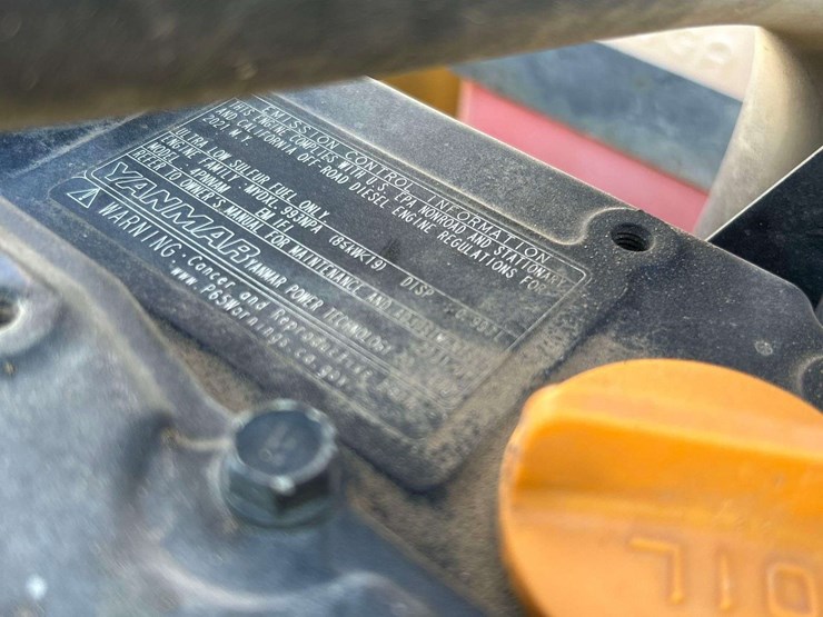 2021-caterpillar-300.9d-image-7