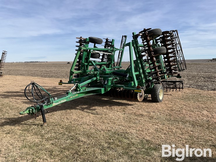 great-plains-2400tm-image-1