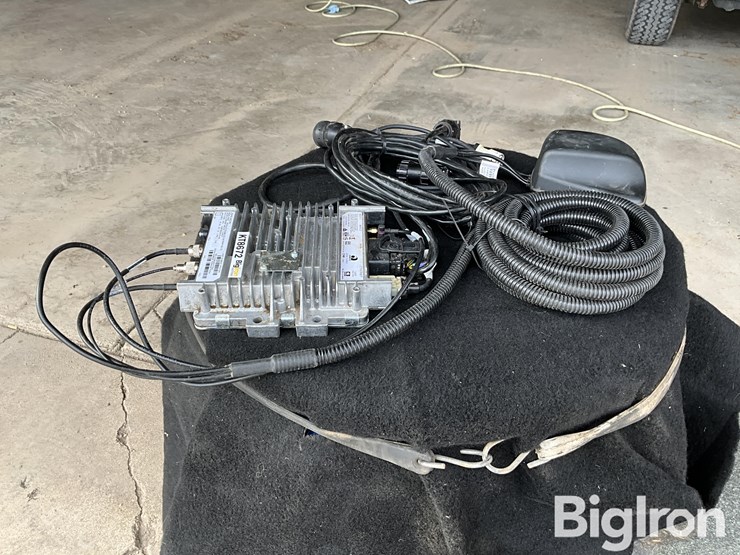 john-deere-jd-link-modular-telematics-gateway-4g-lte-image-8