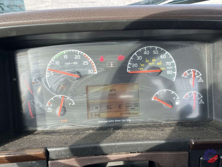 2016-volvo-d11-s/a-truck-tractor-image-63