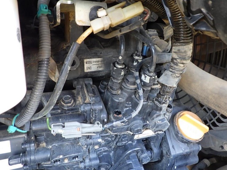 2019-deere-35g-image-18