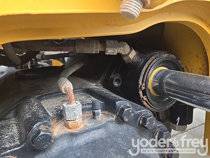 2019-caterpillar-tl1255d-image-65