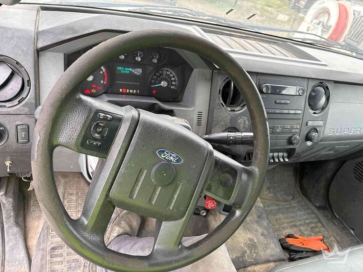 2019-ford-f750-image-31