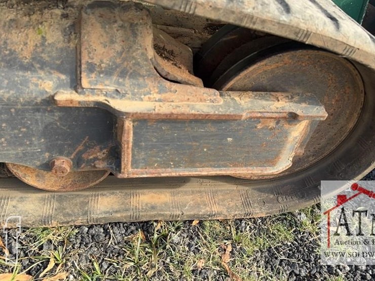 2016-bobcat-t590-image-13