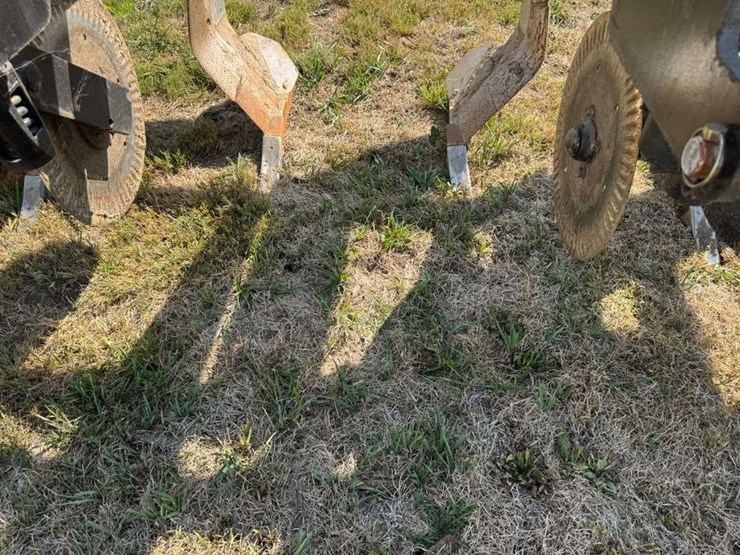 6-shank-tillage-toolbar-image-4