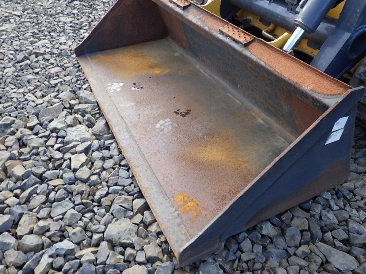 2018-deere-333g-image-18