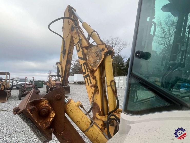 new-holland-575e-image-35