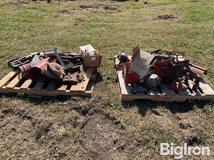 two-pallets-of-misc-tractor-parts-image-2