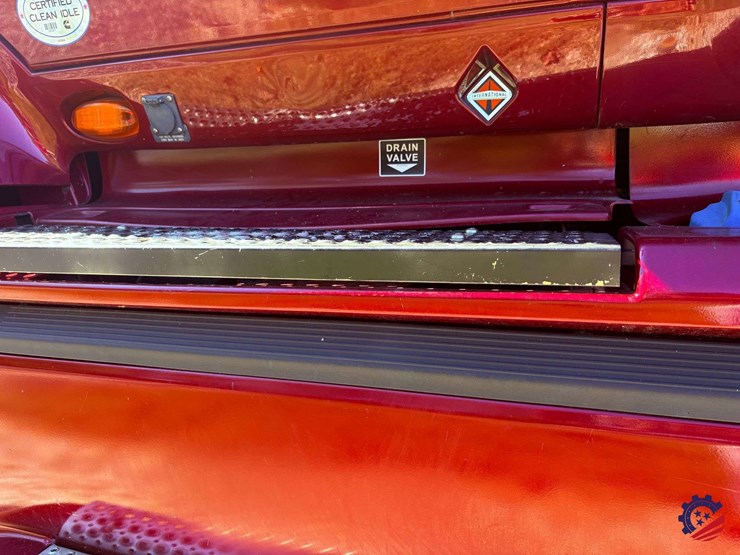 2017-international-prostar-image-24