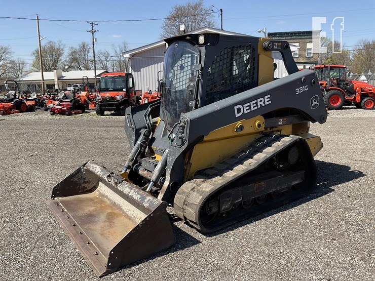 2017-deere-331g-image-1
