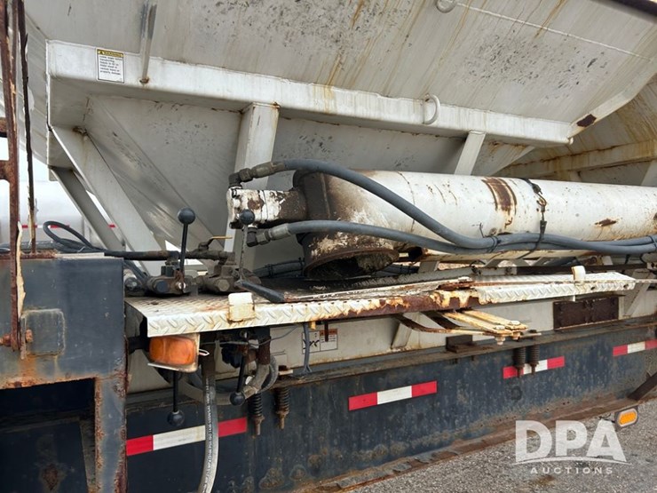 2013-neville-tender-trailer-image-17