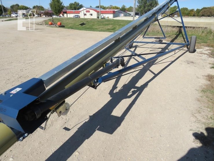 harvest-international-t852-image-3