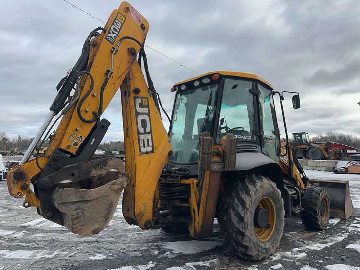 2015-jcb-3cx-image-5