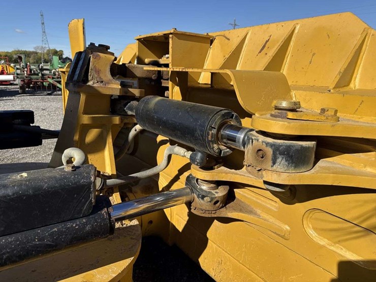 caterpillar-d6n-lgp-image-31