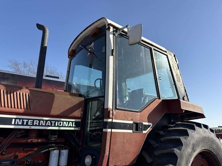 international-1086-image-20