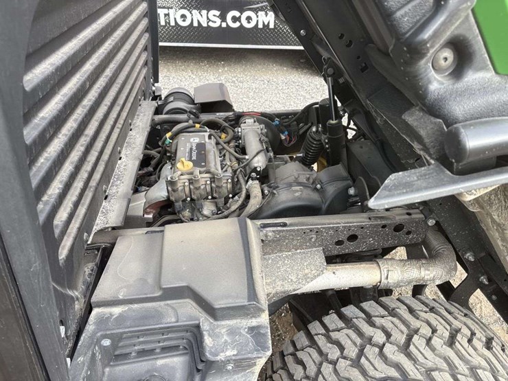 john-deere-gator-image-19