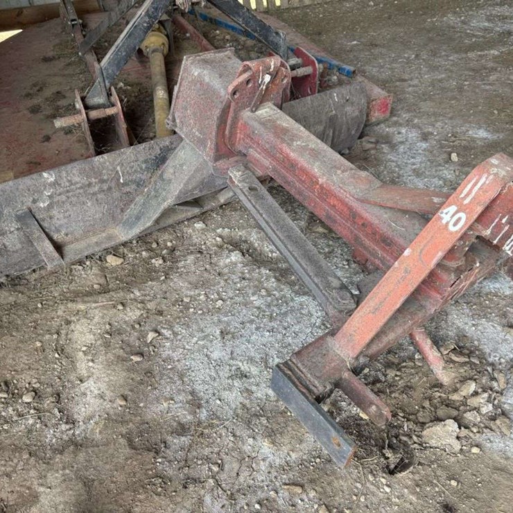 International 7ft Blade